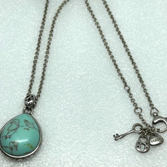 Fossil Brand Teardrop Faux Turquoise Pendant Necklace w Bee Detail Silver Tone - Picture 8 of 8